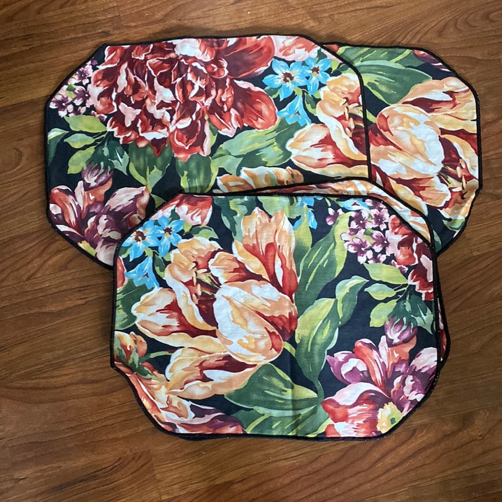 Four Floral Quilted Polished Cotton Placemats